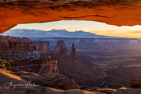 Mesa Arch - Canyonlands, Utah